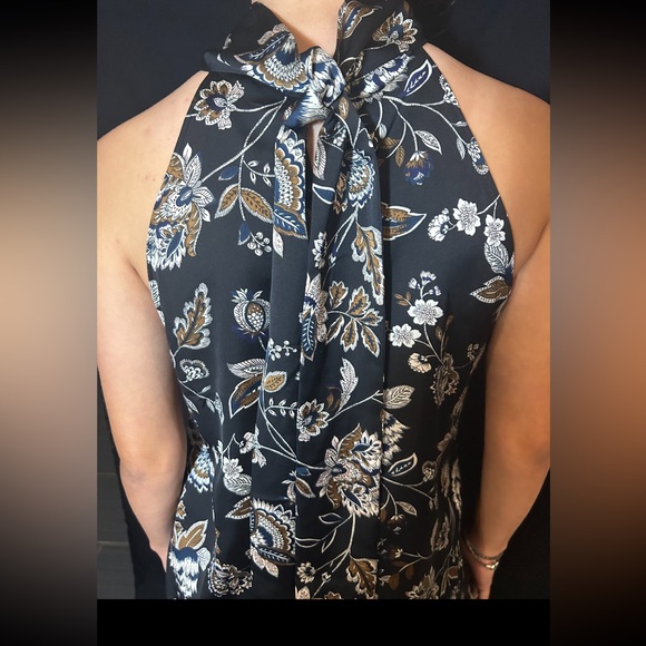 RW&Co. Top, high neck halter top ladies size medium. - Picture 6 of 16